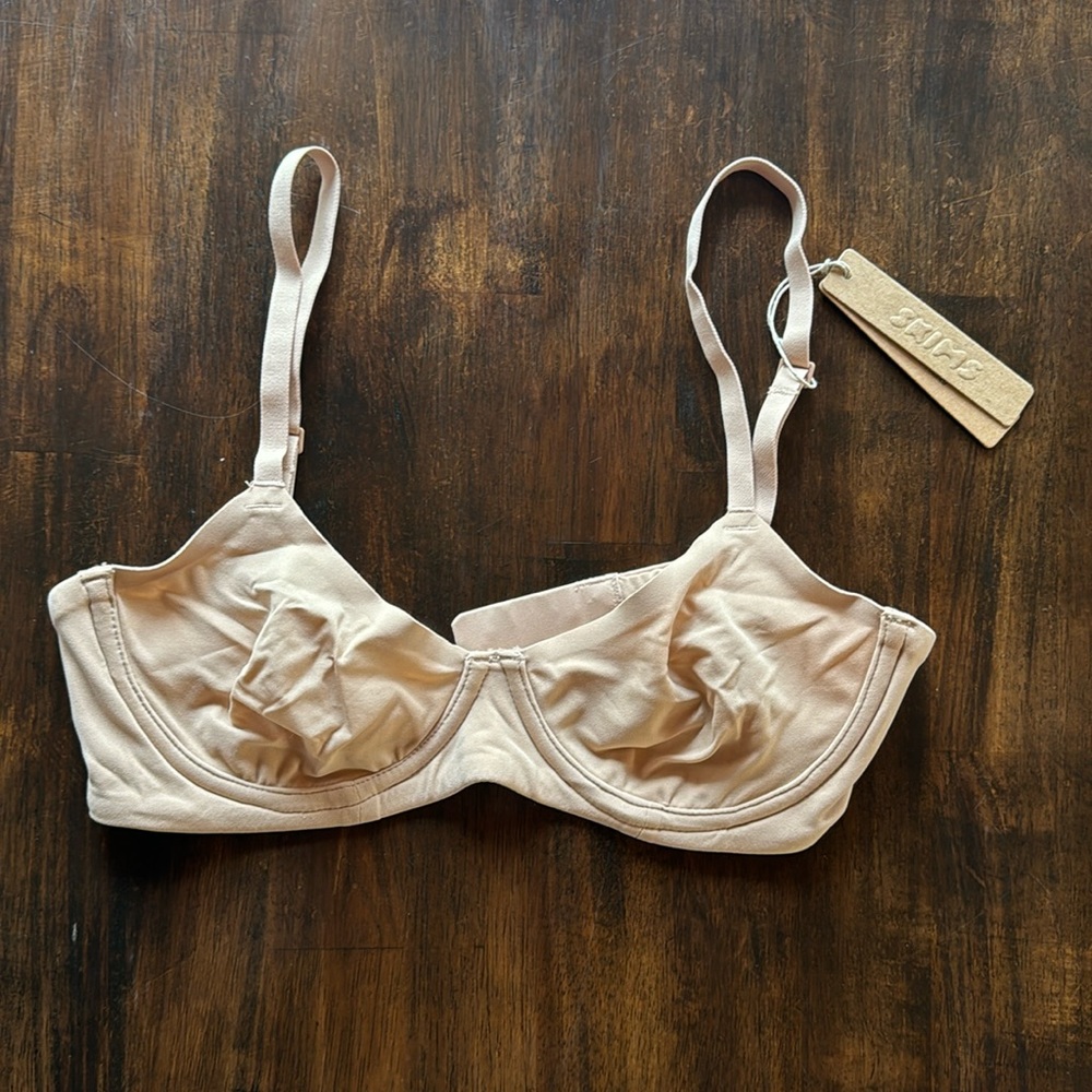 SKIMS No Show Unlined Demi Bra NWT